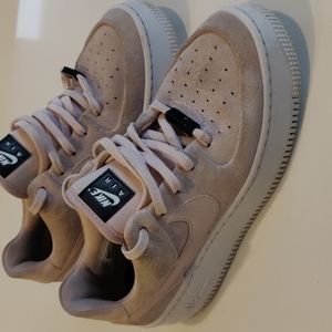 Nike Air Force 1 Sage